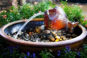 water-feature-outdoor-landscape-lighting